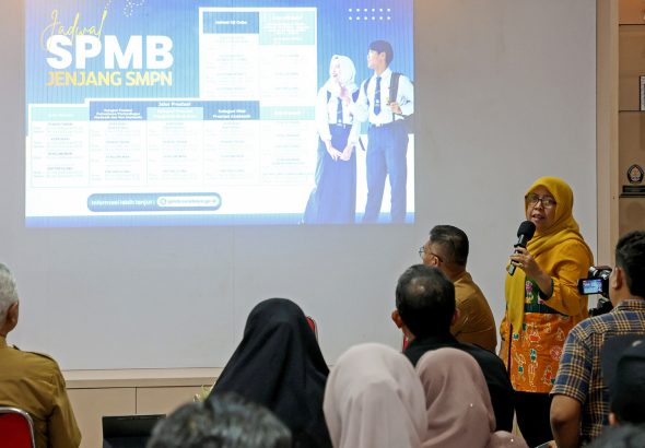 Dispendik Surabaya pastikan penerimaan siswa baru