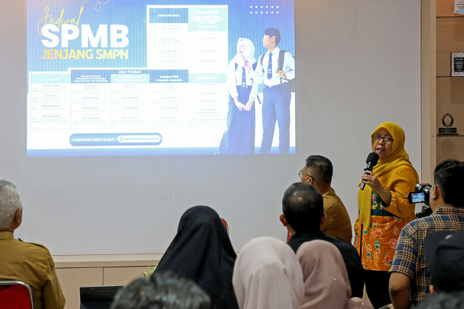 Dispendik Surabaya pastikan penerimaan siswa baru